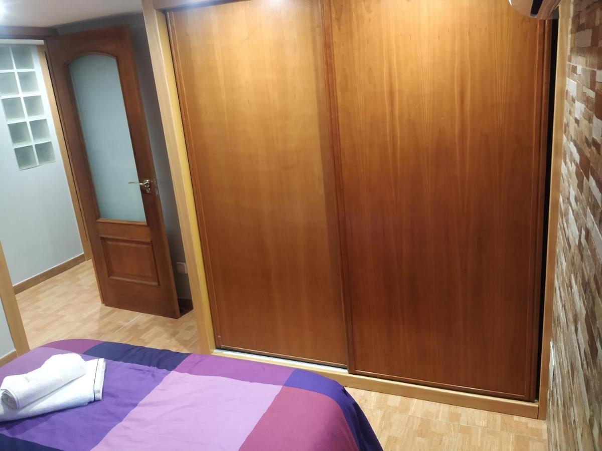 Apartamentos Deluxe Barajas Madrid Kültér fotó